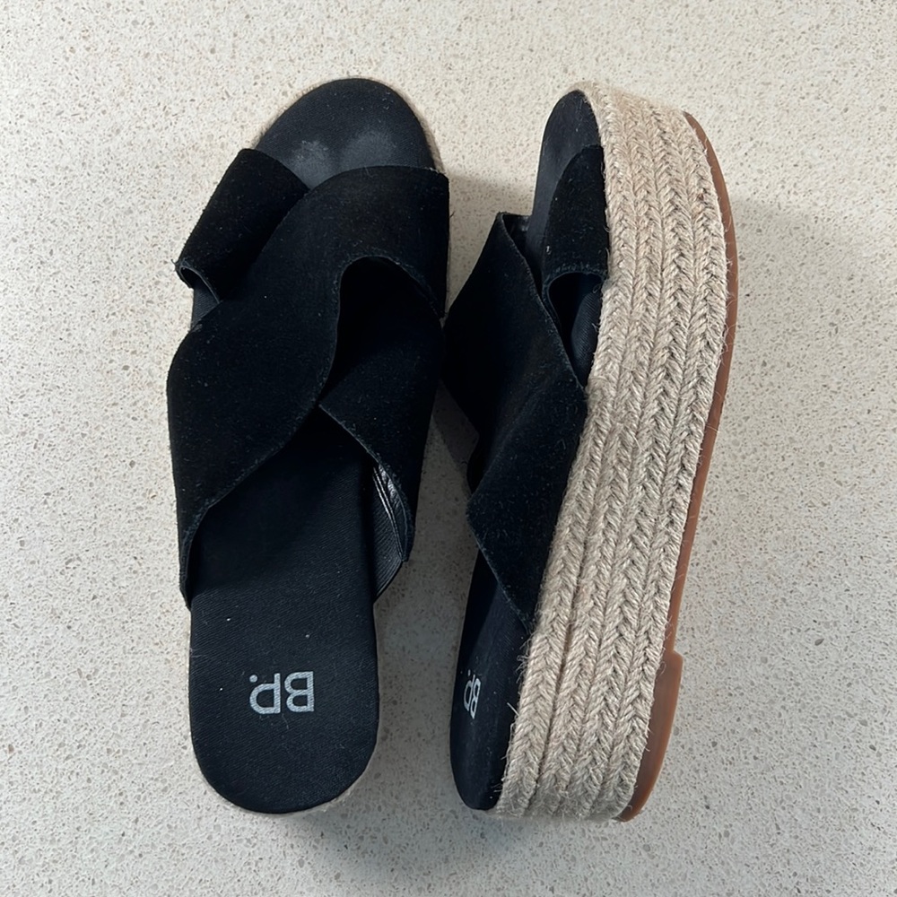 Cute sandals great condition